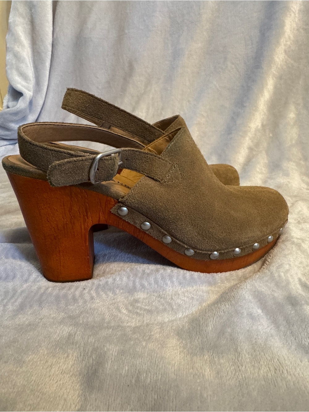 Lucky Brand Women's Taupe Suede Slingback Clog Heels